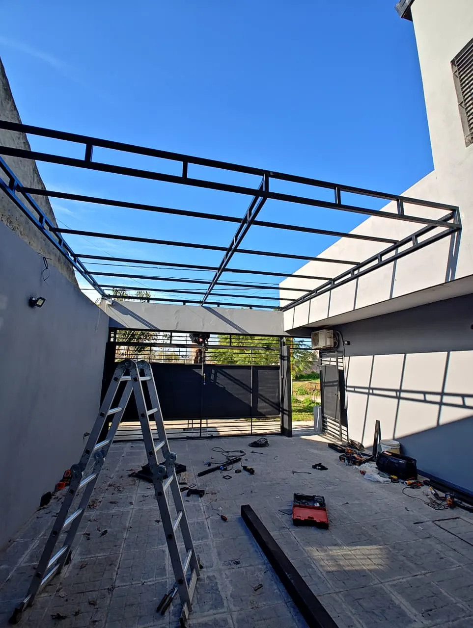 Frente de parrilla hierro forjado – Creaciones Metalúrgicas La Plata