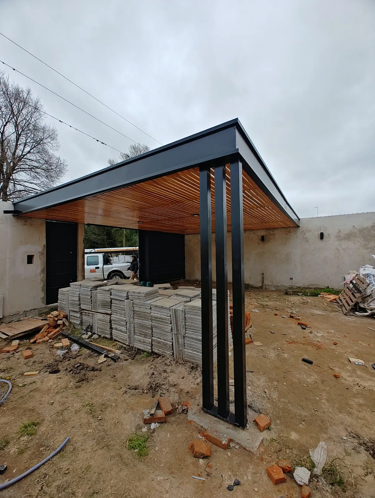 Pérgola estructural hierro – Taller propio La Plata